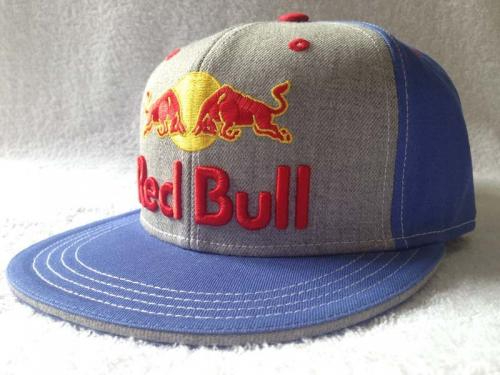 SNAPBACK CAP